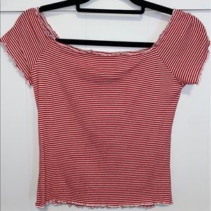 Off the shoulder stripped top!
